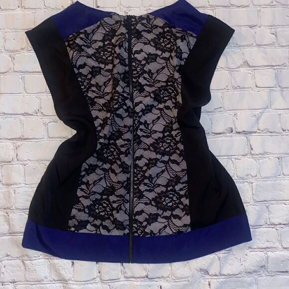 Robbi & Nikki Tank Top Blouse - Picture 4 of 4